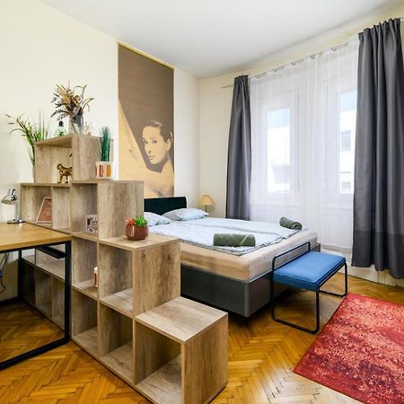 Margaret Apartment By The Danube Budapest Exterior photo