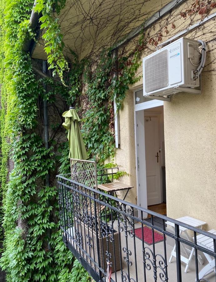 Margaret Apartment By The Danube Budapest Exterior photo