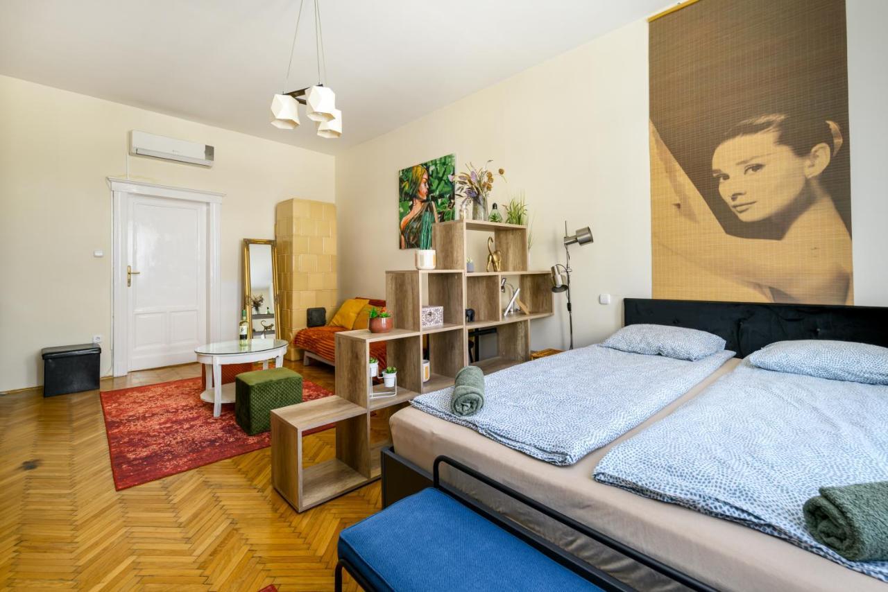 Margaret Apartment By The Danube Budapest Exterior photo